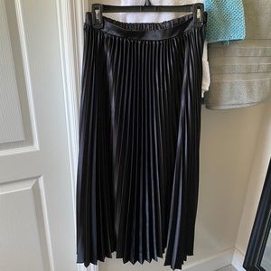 Black pleated midi skirt